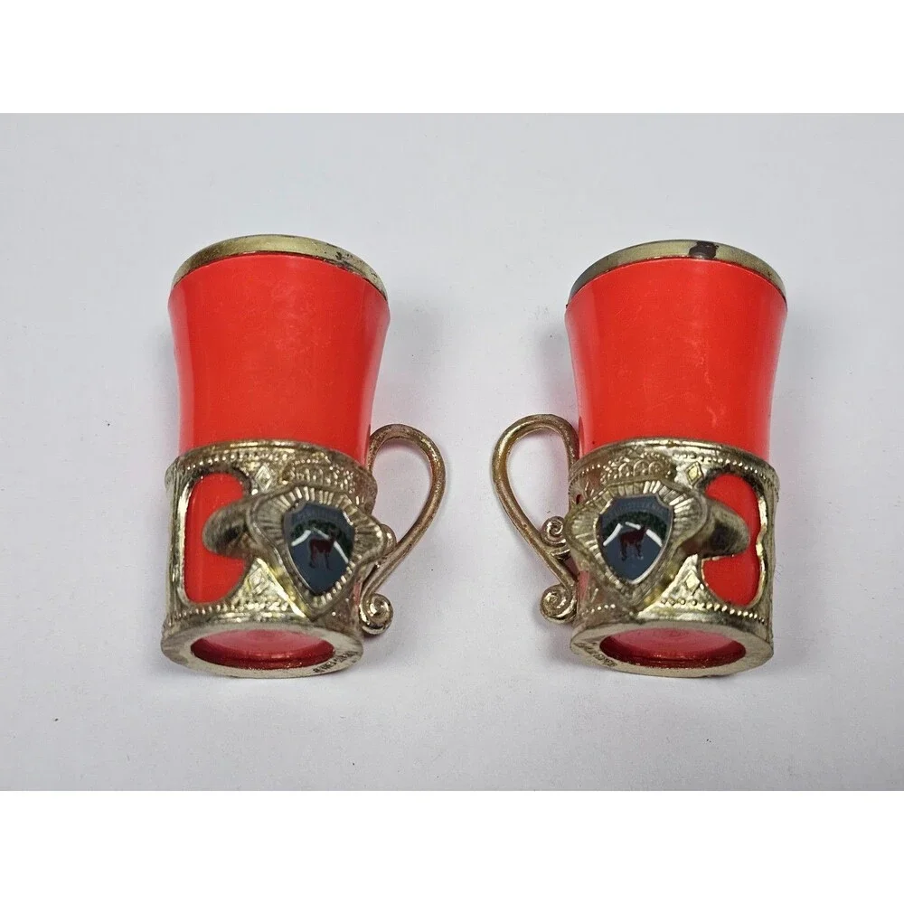 Pennsylvania Red Acrylic Plastic Salt Pepper Shakers Souvenir